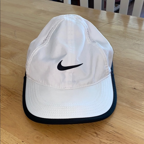 nike workout hat